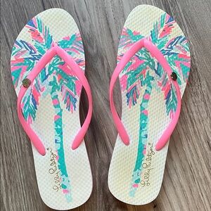 Lilly Pulitzer Vibrant Palm Flip Flops
